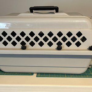 You & Me Dog/Cat carrier